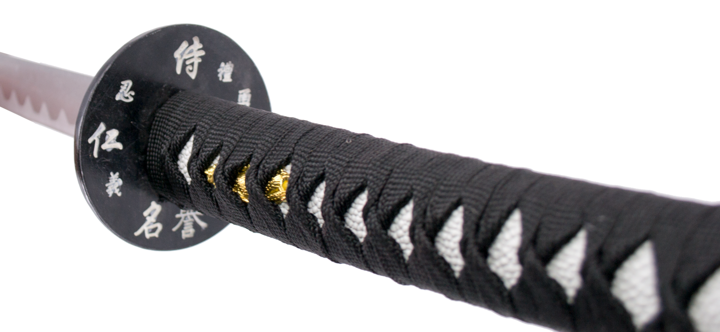 Katana 10037N de 102 cm, vaina negra con inscripción, hoja de acero, mango con encordado negro, con funda de nylon. Ref. 10037N