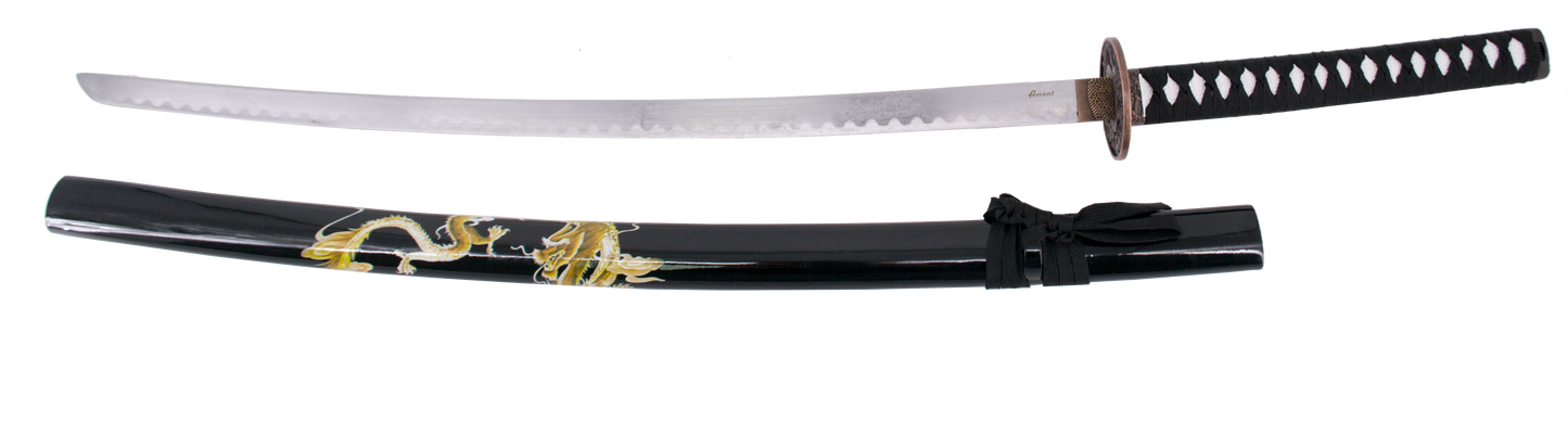 Katana 15343N de 102 cm hoja de acero, con vaina negra con decoración de dragón, mango con encordado negro, con soporte. Ref. 15343N