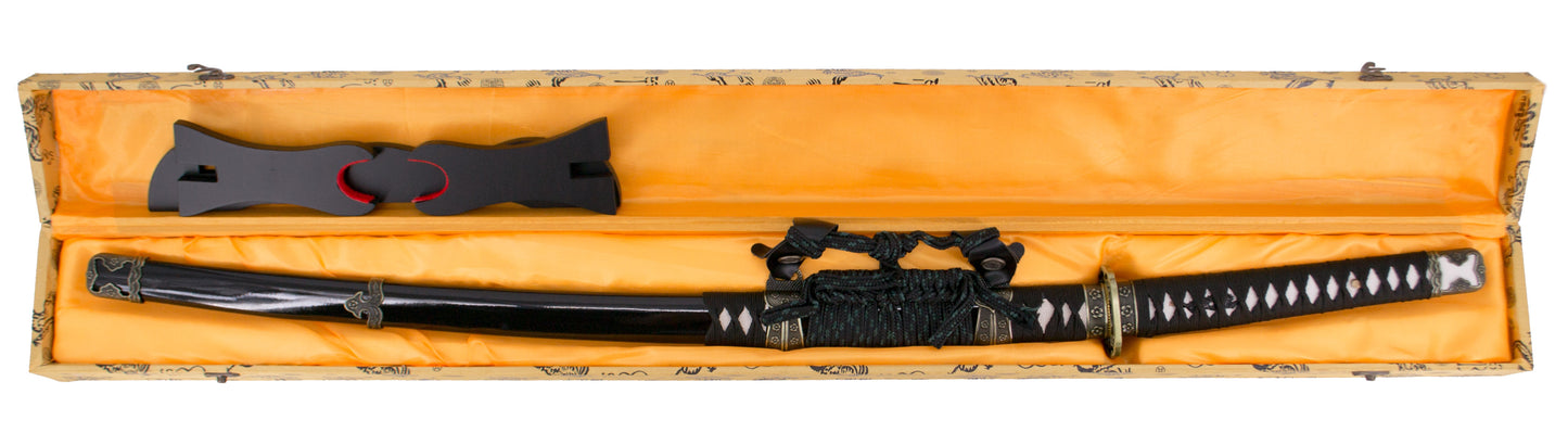 Katana Funcional S0328 de 104 cm hoja de acero, vaina de madera negra lacada con detalles metálicos, mango encordado negro. Con soporte. Ref. S0328