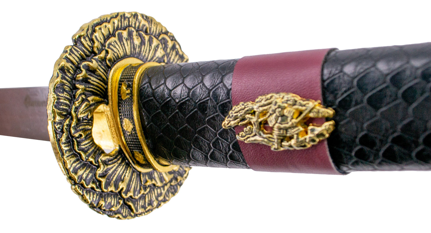 Katana S2024 de 101,5 cm hoja de acero, vaina de madera negra lacada con detalles rojos e imitación de piel de serpiente, mango con imitación de piel de sepriente negra