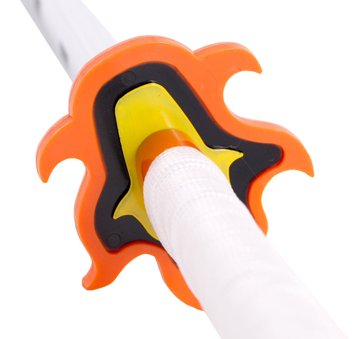 Katana S5037 de Demon Slayer empuñada por Rengoku Kyoujurou réplica no oficial de 105 cm hoja de bambú, mango con encordado de polipiel blanca y vaina blanca con detalles. Ref. S5037